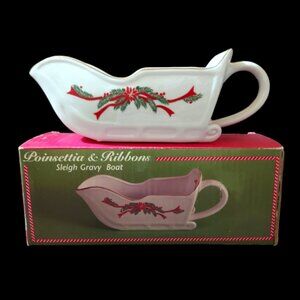 VINTAGE POINSETTIA & RIBBONS SLEIGH GRAVY BOAT NWT